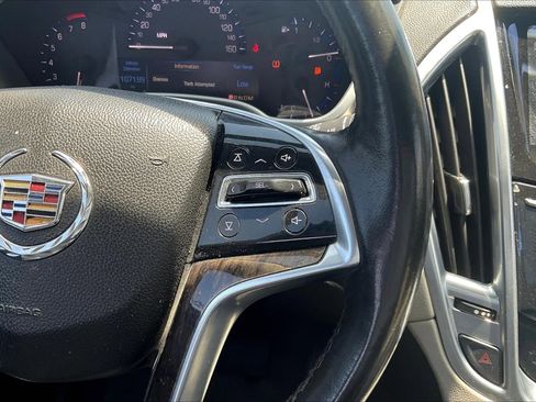 Used 2014 Cadillac SRX Luxury image 19