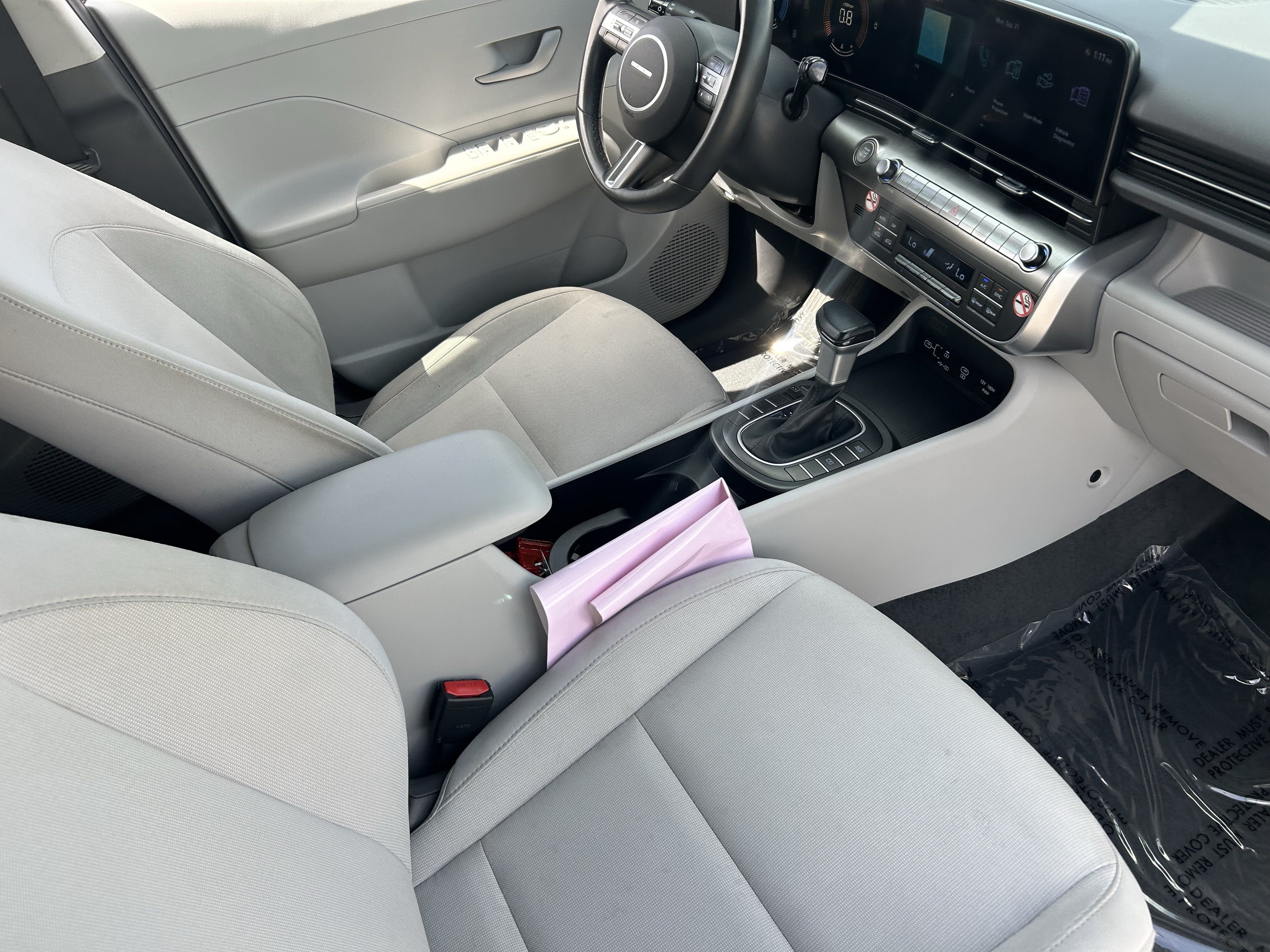 Used 2025 Hyundai Kona SEL FWD image 13