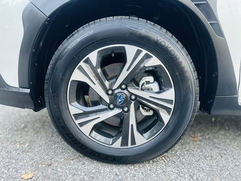 Used 2025 Subaru Crosstrek 2.0i Premium image 29