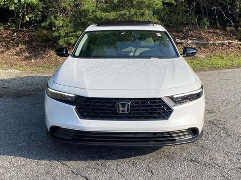Certified 2025 Honda Accord SE image 7