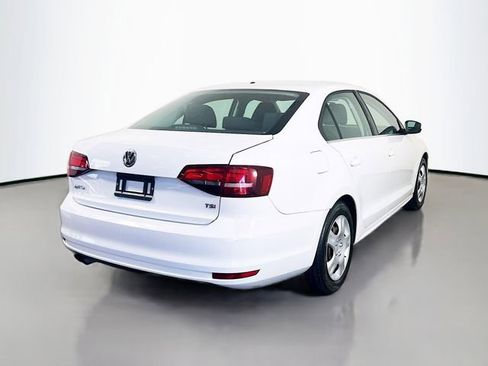 Used 2017 Volkswagen Jetta S image 7