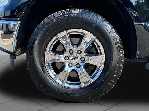 Used 2017 Ford F150 XLT w/ Equipment Group 302A Luxury AWD/4WD image 10