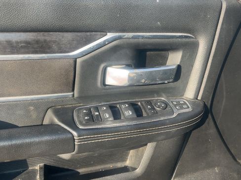 Used 2024 RAM 2500 Big Horn AWD/4WD image 2