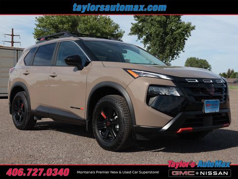 Used 2026 Nissan Rogue SV AWD/4WD image 2