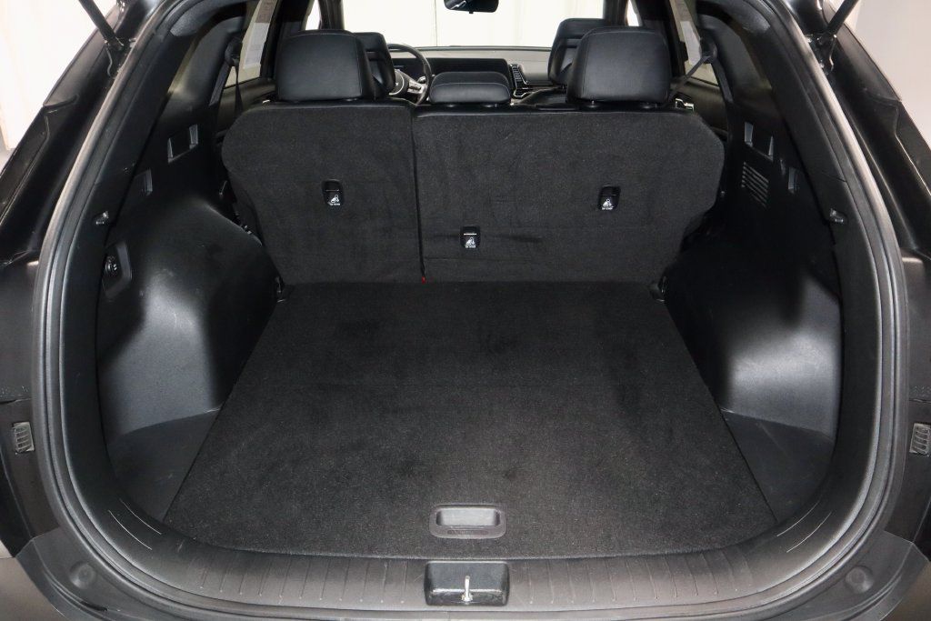 Used 2023 Kia Sportage X-Line AWD/4WD image 14