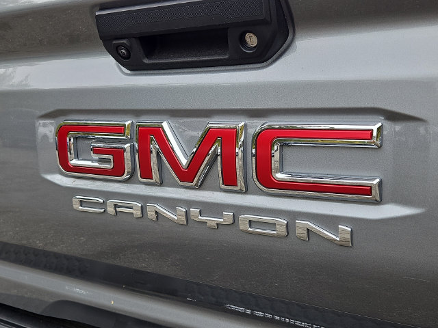 Used 2026 GMC Canyon AT4X AWD/4WD image 31