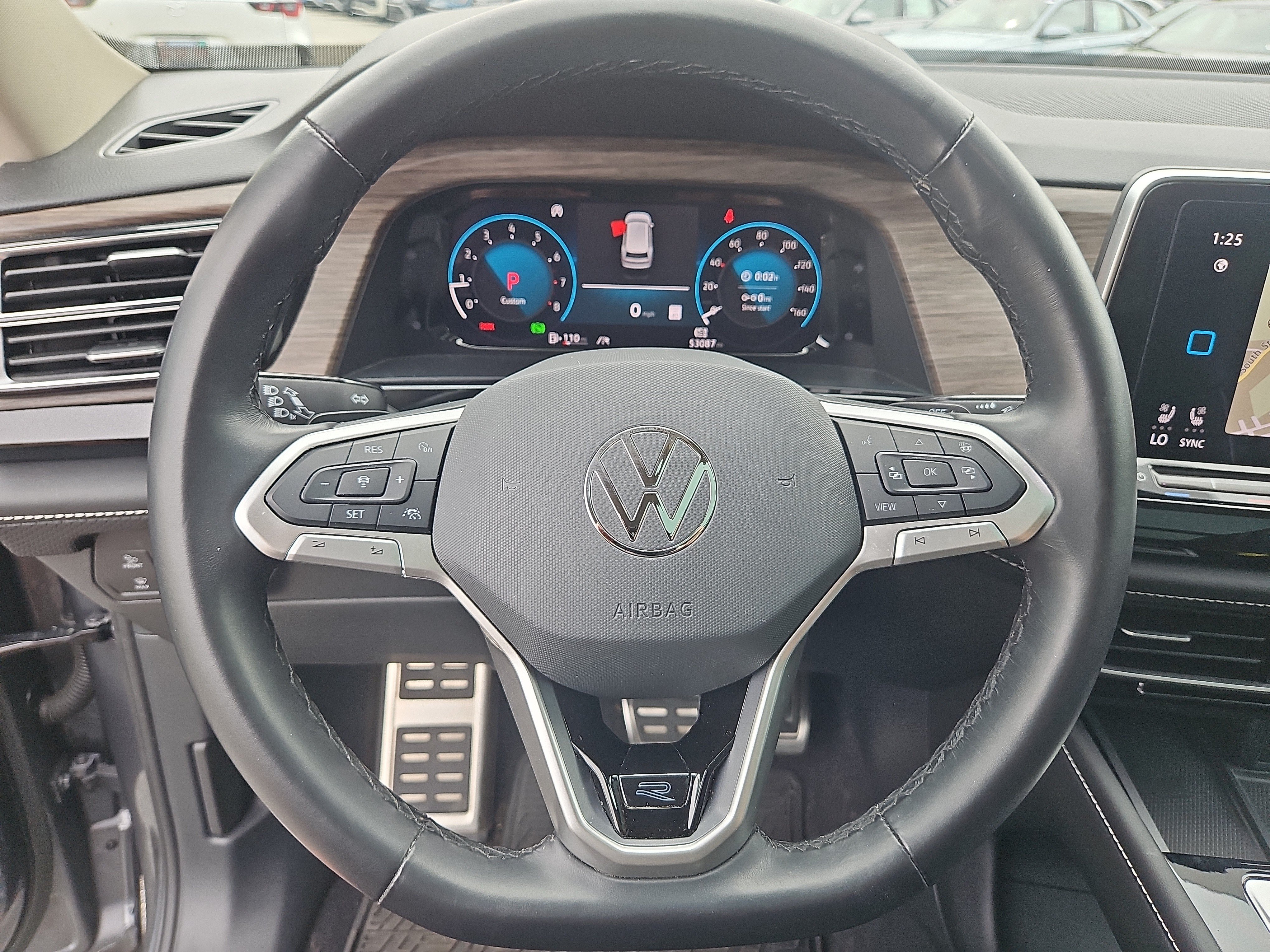 Certified 2024 Volkswagen Atlas SEL Premium R-Line AWD/4WD image 28