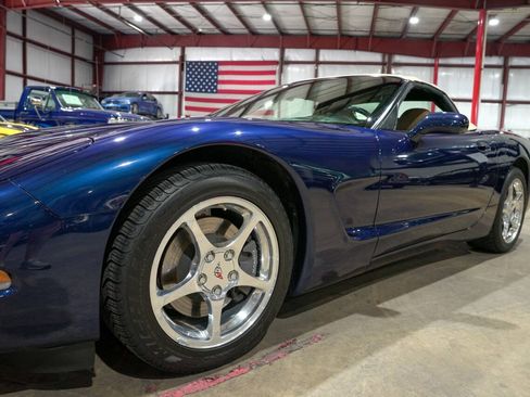 Used 2000 Chevrolet Corvette Convertible w/ Memory Pkg RWD image 40
