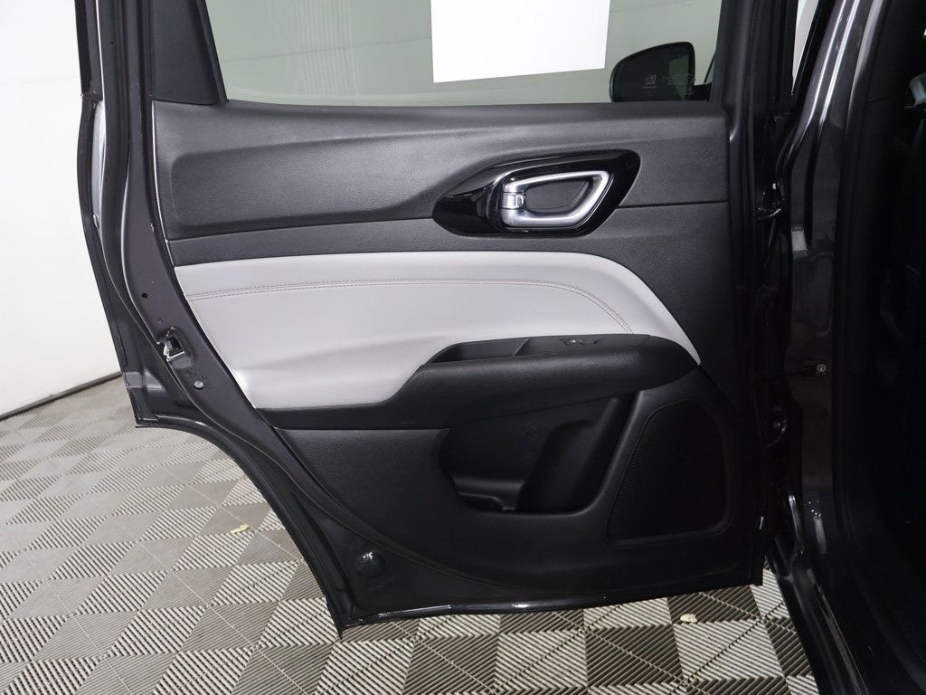Used 2024 Jeep Compass Limited AWD/4WD image 25
