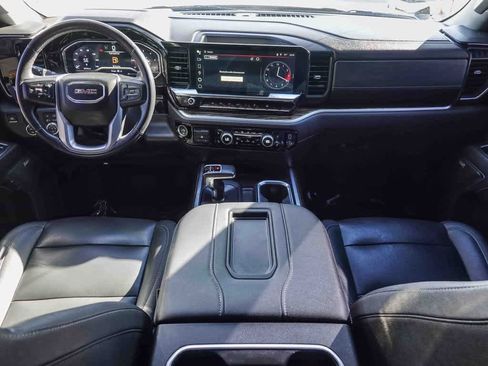 Used 2022 GMC Sierra 1500 Elevation w/ Elevation Premium Package image 11