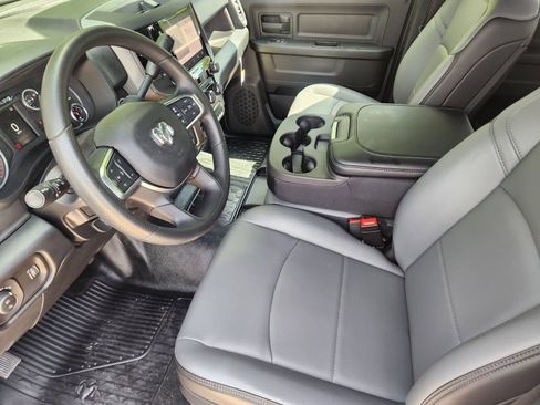 New 2026 RAM 5500 Tradesman w/ Chrome Appearance Group AWD/4WD image 13