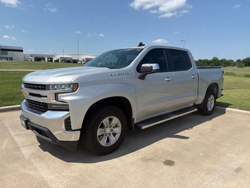 Used 2022 Chevrolet Silverado 1500 LT RWD image 9