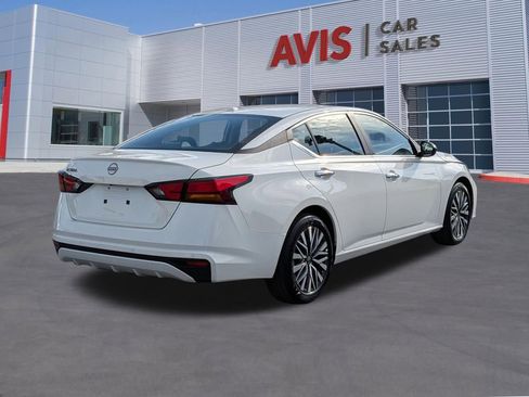 Used 2025 Nissan Altima 2.5 SV image 6