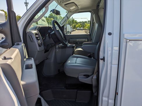 New 2026 Ford E-350 and Econoline 350 Super Duty w/ Power Equipment Group image 11