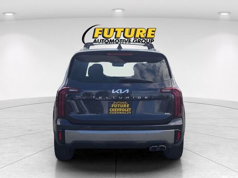 Used 2025 Kia Telluride S AWD/4WD image 5