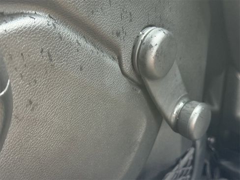 Used 2021 Jeep Wrangler Unlimited Sport image 24