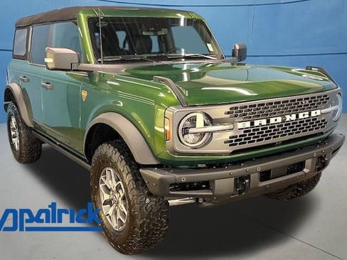 Used 2024 Ford Bronco Badlands image 1