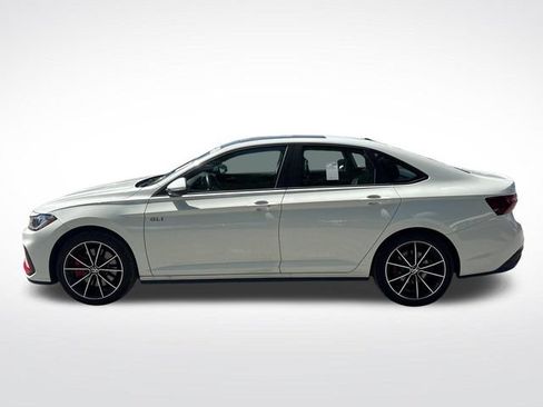 Used 2025 Volkswagen Jetta GLI Autobahn FWD image 2