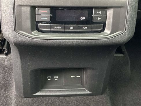 Certified 2023 Volkswagen Atlas SEL AWD/4WD image 18