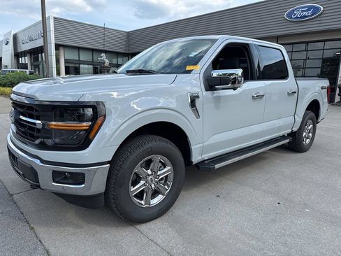 Used 2024 Ford F150 XLT w/ Equipment Group 302A MID AWD/4WD image 9