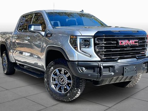 Used 2025 GMC Sierra 1500 AT4X image 2