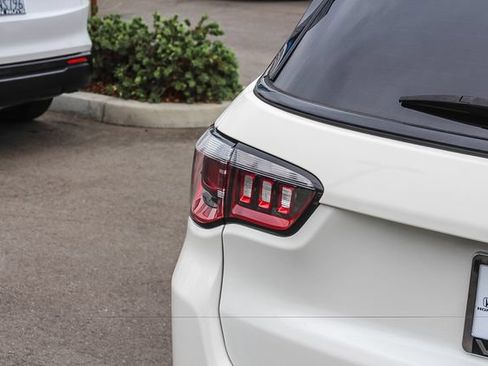 Used 2019 Jeep Compass Latitude FWD image 8