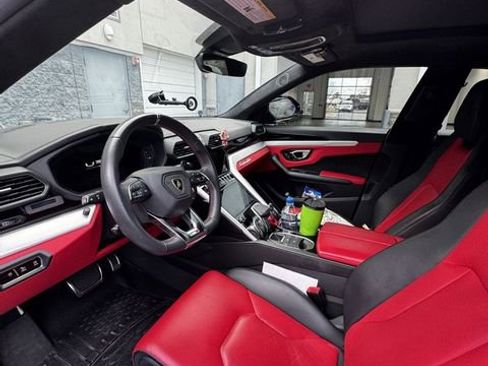 Used 2020 Lamborghini Urus image 4