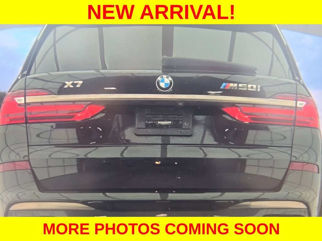 Used 2021 BMW X7 M50i w/ Dynamic Handling Package AWD/4WD image 8