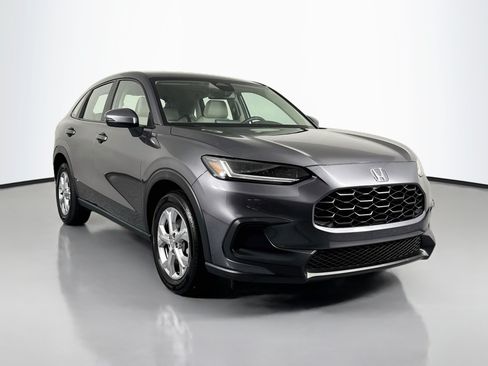 Certified 2024 Honda HR-V LX image 3