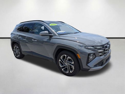 Used 2025 Hyundai Tucson Limited FWD image 1