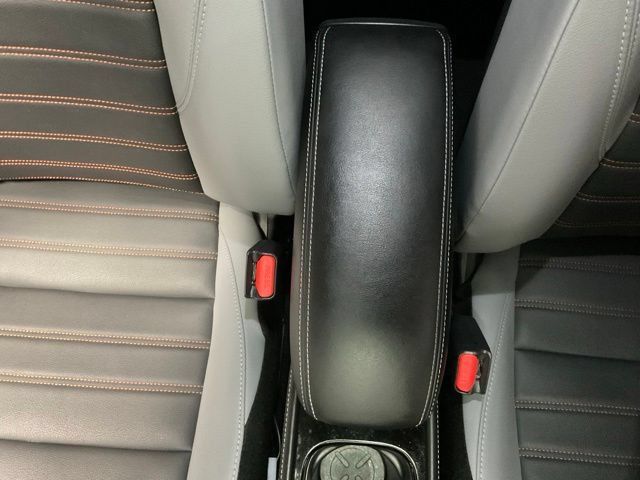 Used 2023 Nissan Kicks SR w/ SR Premium Package FWD image 40