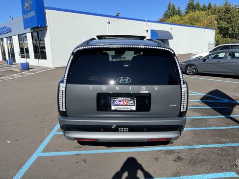 New 2026 Hyundai Ioniq 9 Limited image 4