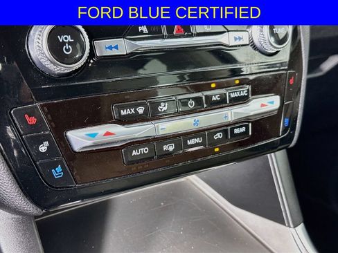 Certified 2022 Ford Explorer Limited AWD/4WD image 19