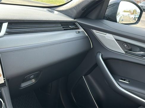 New 2026 Jaguar F-PACE SVR image 18