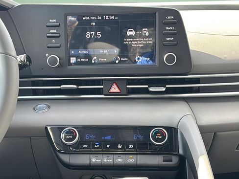 Certified 2025 Hyundai Elantra Sport image 30