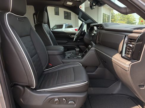 Used 2026 GMC Sierra 1500 AT4X AWD/4WD image 25