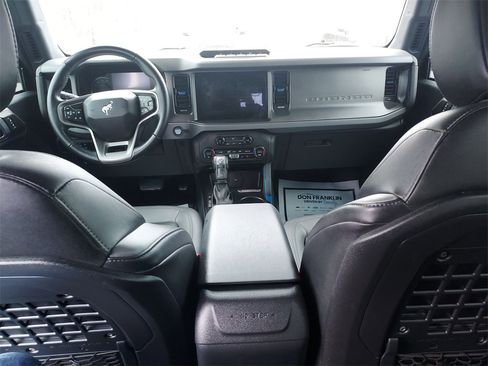 Used 2024 Ford Bronco Black Diamond w/ Sasquatch Package image 10