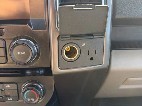 Used 2015 Ford F150 XLT w/ Equipment Group 302A Luxury image 13