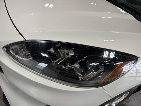 Used 2020 Ford Escape SE AWD/4WD image 10