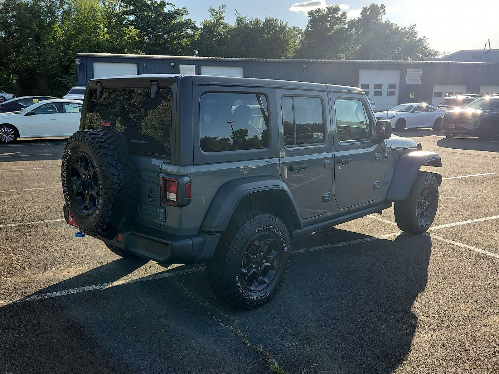 Used 2023 Jeep Wrangler Unlimited w/ Cold Weather Group AWD/4WD image 4