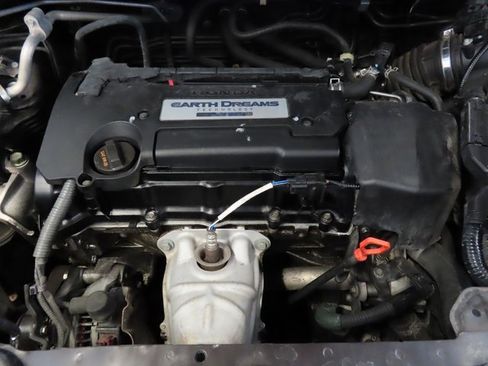 Used 2015 Honda CR-V LX image 31