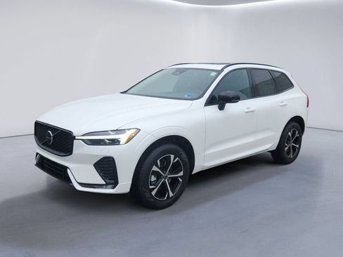 New 2026 Volvo XC60 B5 Core w/ Climate Package AWD/4WD image 7