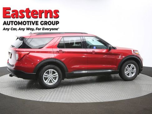 Used 2021 Ford Explorer XLT image 43