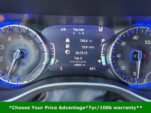 Certified 2023 Chrysler Pacifica Touring-L image 48