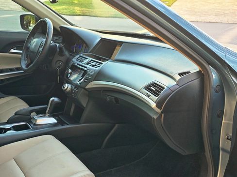 Used 2014 Honda Crosstour EX-L image 87