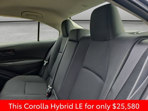 Used 2025 Toyota Corolla LE FWD image 42