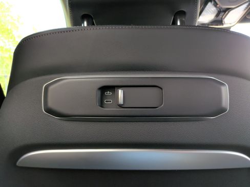 New 2027 BMW X7 xDrive40i w/ Executive Package AWD/4WD image 38