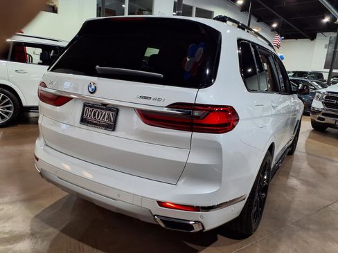 Used 2022 BMW X7 xDrive40i w/ Premium Package AWD/4WD image 6