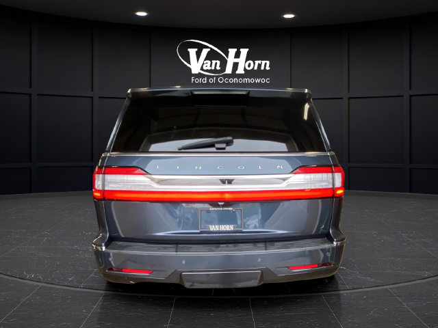 Used 2021 Lincoln Navigator L Reserve w/ Luxury Package AWD/4WD image 6
