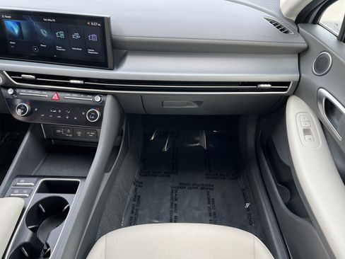 Used 2025 Hyundai Sonata SEL FWD image 31